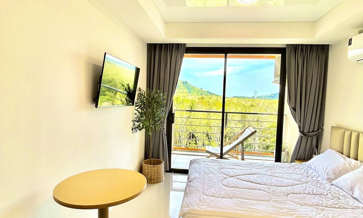 Mai Khao Condo | Hillside Sunrises Space - 5 minutes to Maikhao Beach