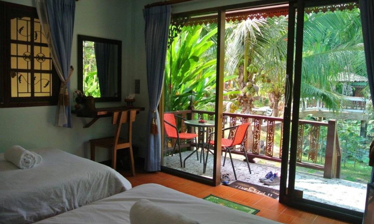 Sila Hotel | Himawari Restaurant & Cottage