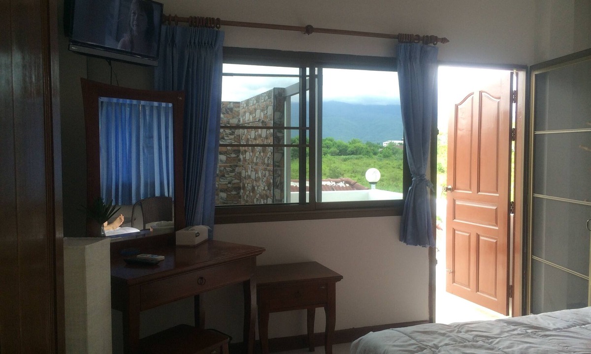 Pa Daet Bed & Breakfast | Horizon View room R, Near amenities