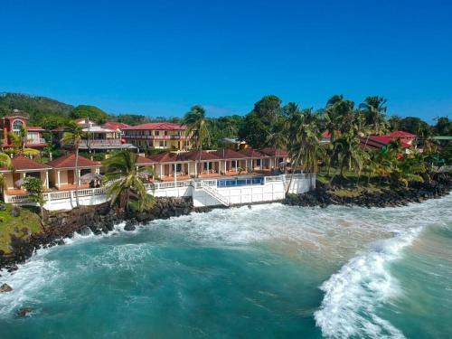 Corn Island Hotel | Hotel Casa Canada