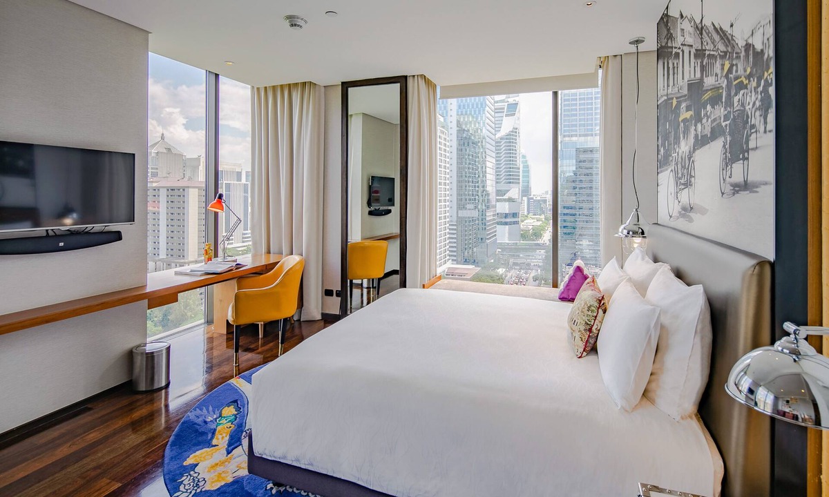 Ploenchit Hotel | Hotel Indigo Bangkok Wireless Road by IHG