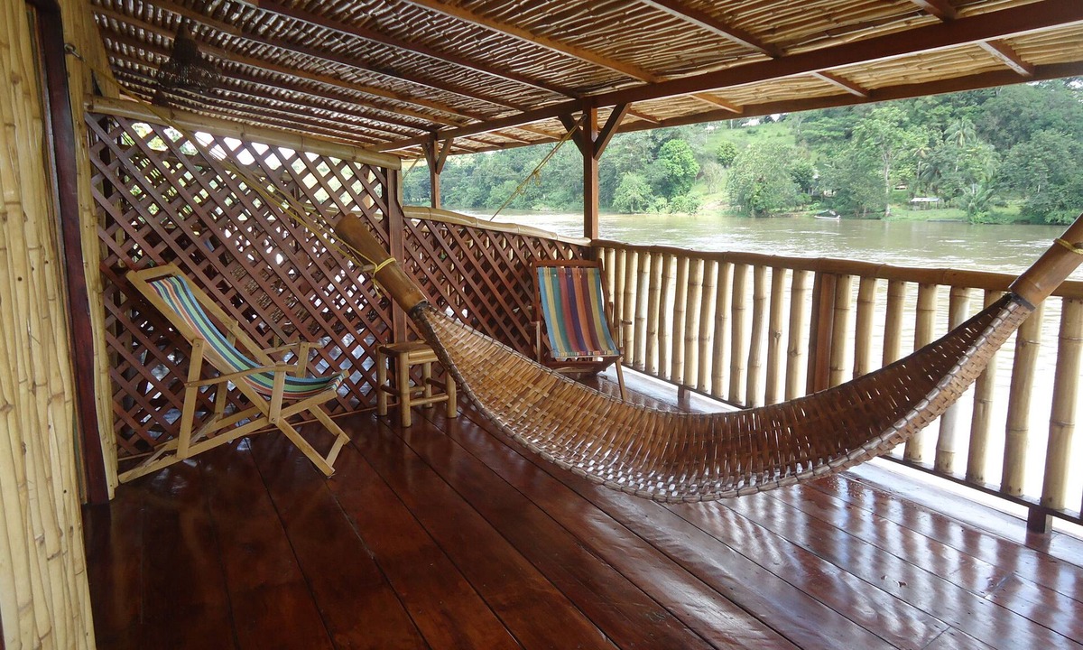 El Castillo Cabin | Hotel Lara's Planet