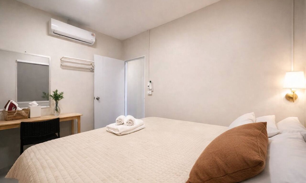 Warin Chamrap House | Hug Ubon Rooms – 1 Bedroom, Separate Living Room, Pet-Friendly Stay