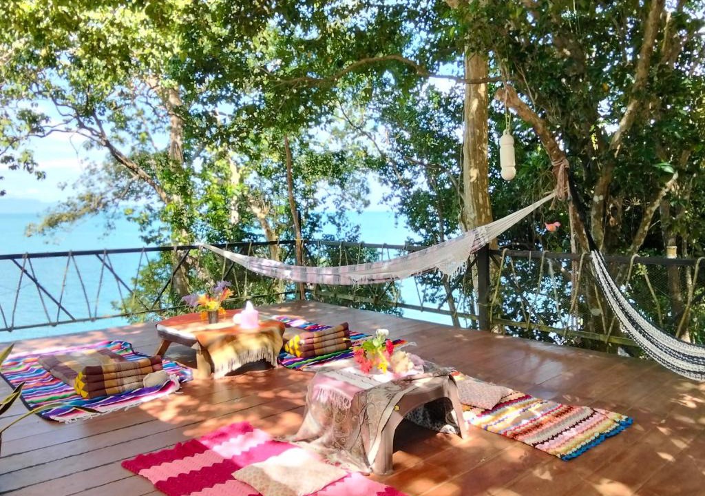 Ranong Hotel | Island Life Bungalows