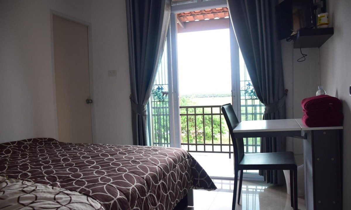 Phunphin House | JC Guesthouse