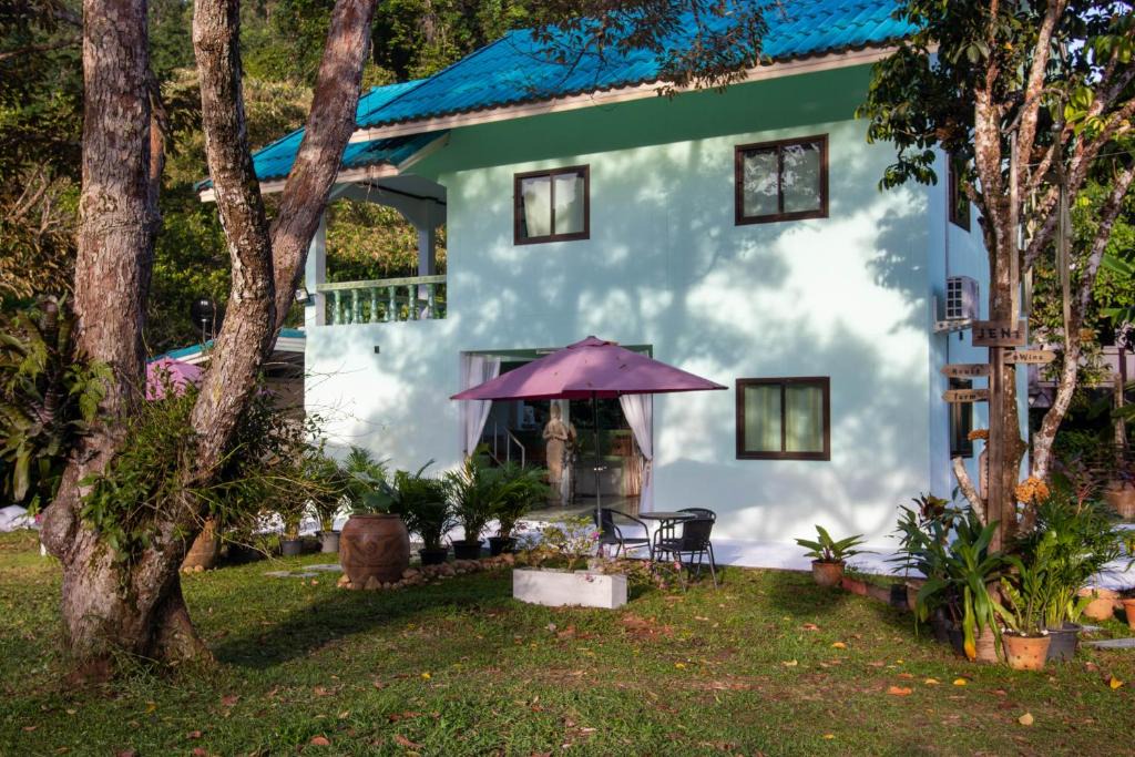 Ko Chang House | JENI Homestay โฮมสเตย์หลังใหญ่ปิ้งย่างได้