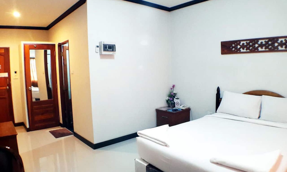 Nakhon Si Thammarat Hotel | Khum Nakhon Hotel