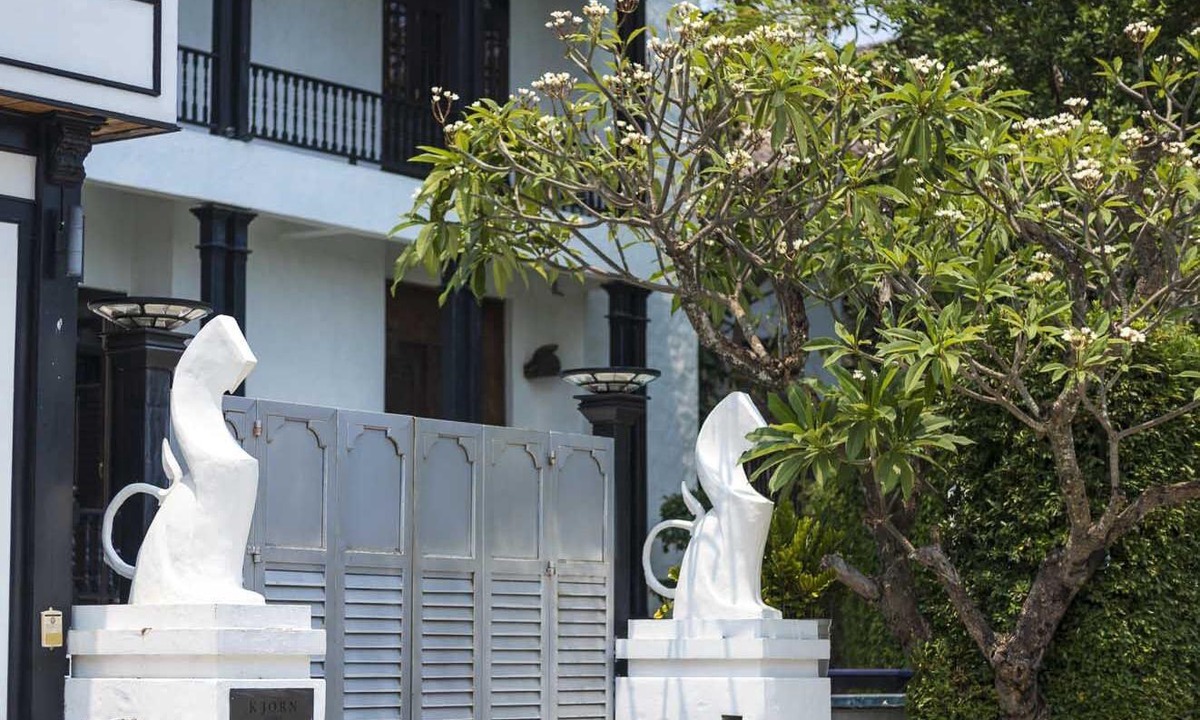 Su Thep Villa | KJORN Mansion - Live like a King - Serviced Villa - 10 min to Nimman/Old City