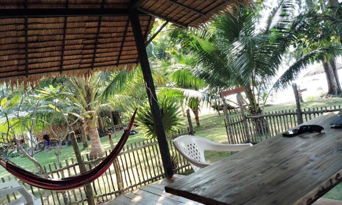 Ko Phaluai Cottage | koh phaluai beach cottage