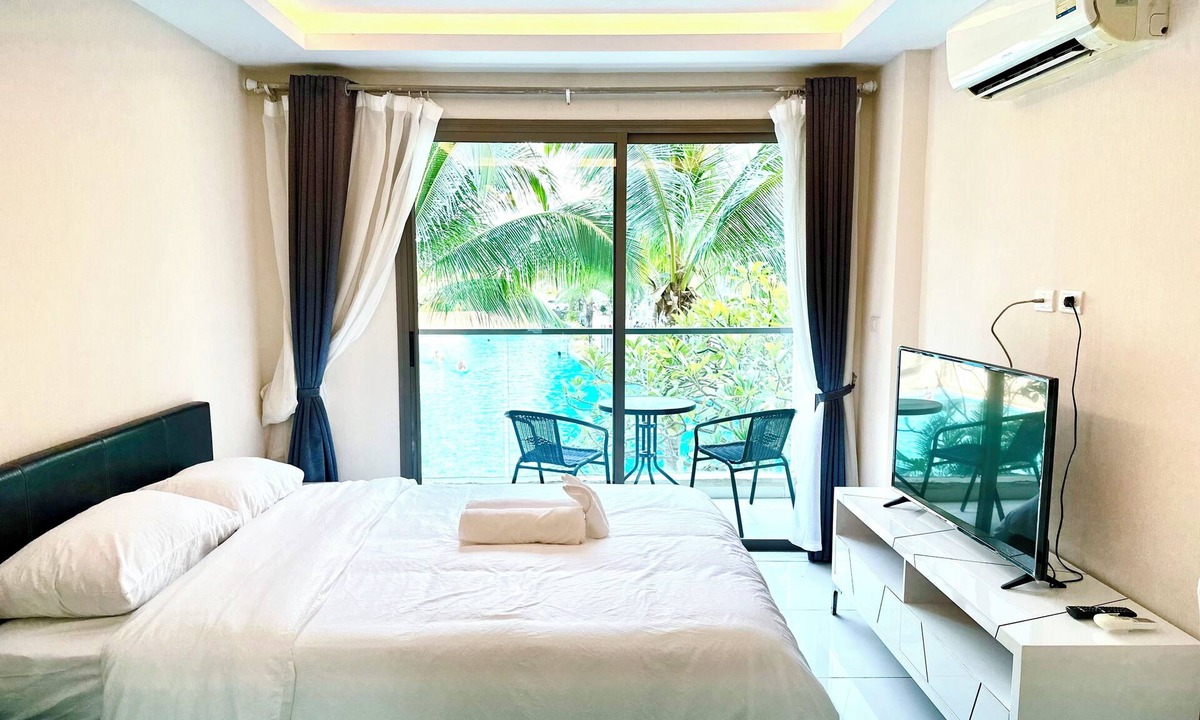 North Pattaya Apartment | Laguna Beach Resort 3 Pool View Studio