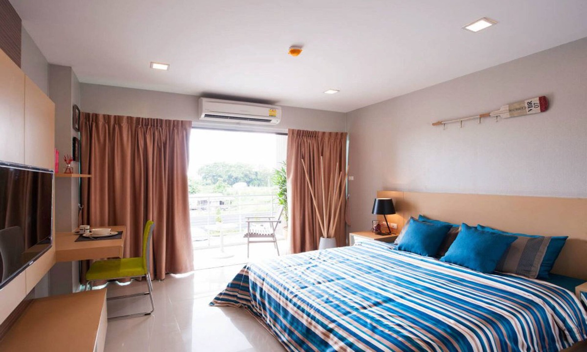 Bang Sao Thong Hotel | Landmark Residence