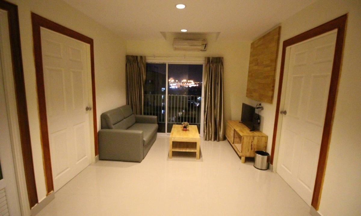 Prawet Hotel | Lee Place Phatthanakan Condo
