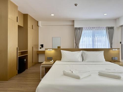 Lat Phrao Hotel | LIMOR hotel