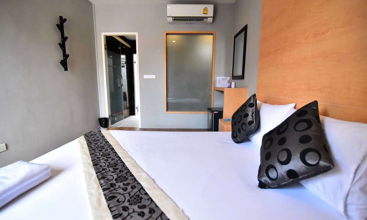 Bang Phli Hotel | Love Box Resort