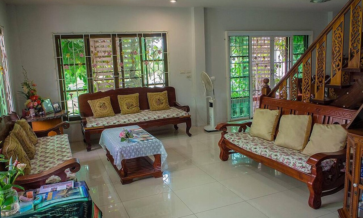 Ayutthaya House | Loy Manee House