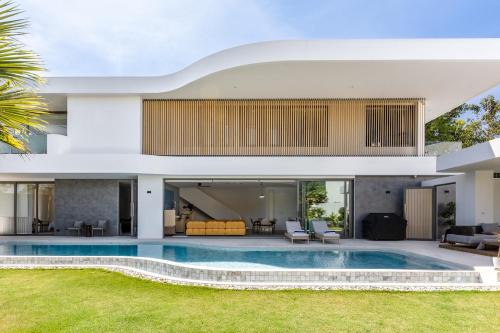 Choeng Thale Villa | Lux Nine Pasak by MonthstayZ Thailand
