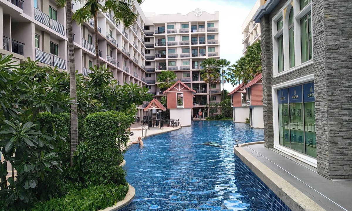 South Pattaya Apartment | Luxurious Pattaya Apartment with Pool Access