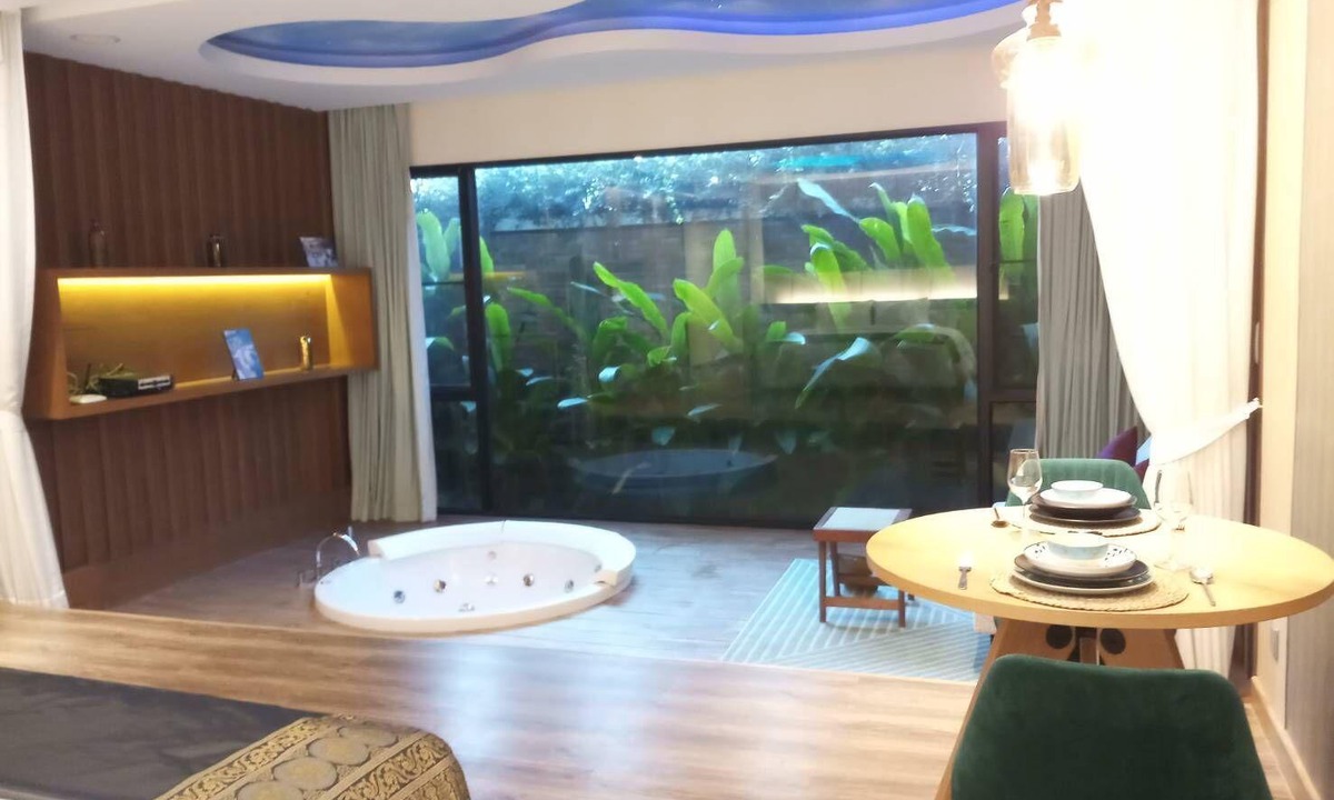 Chiang Mai Condo | Luxury amazing Jacuzzi suite