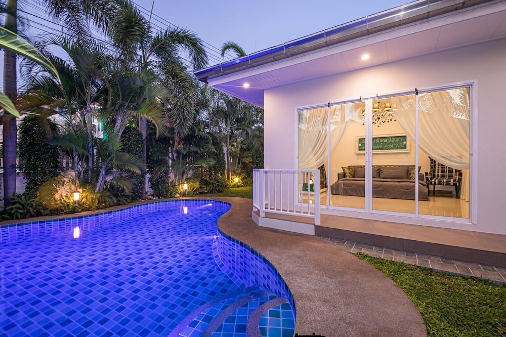 Bang Sare Villa | Luxury villa with private swimmong pool