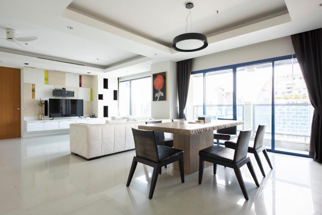 Ratchaprasong Apartment | M Estate Luxury 3BR Residence Heart of Bangkok