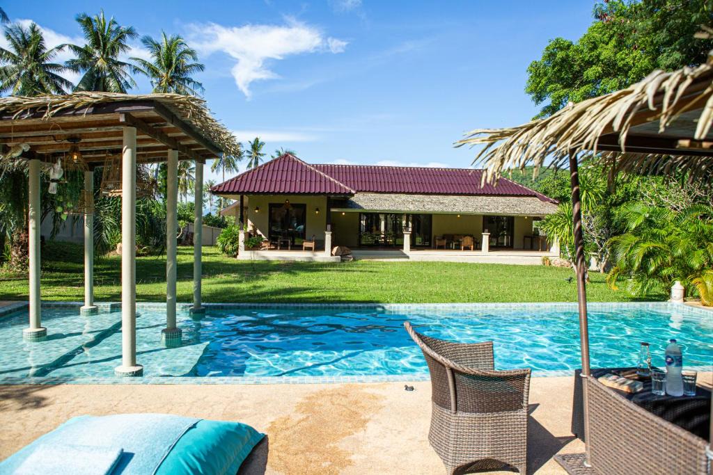 Bophut Hills Villa | MAïLO pool villa 5BR 10 guests