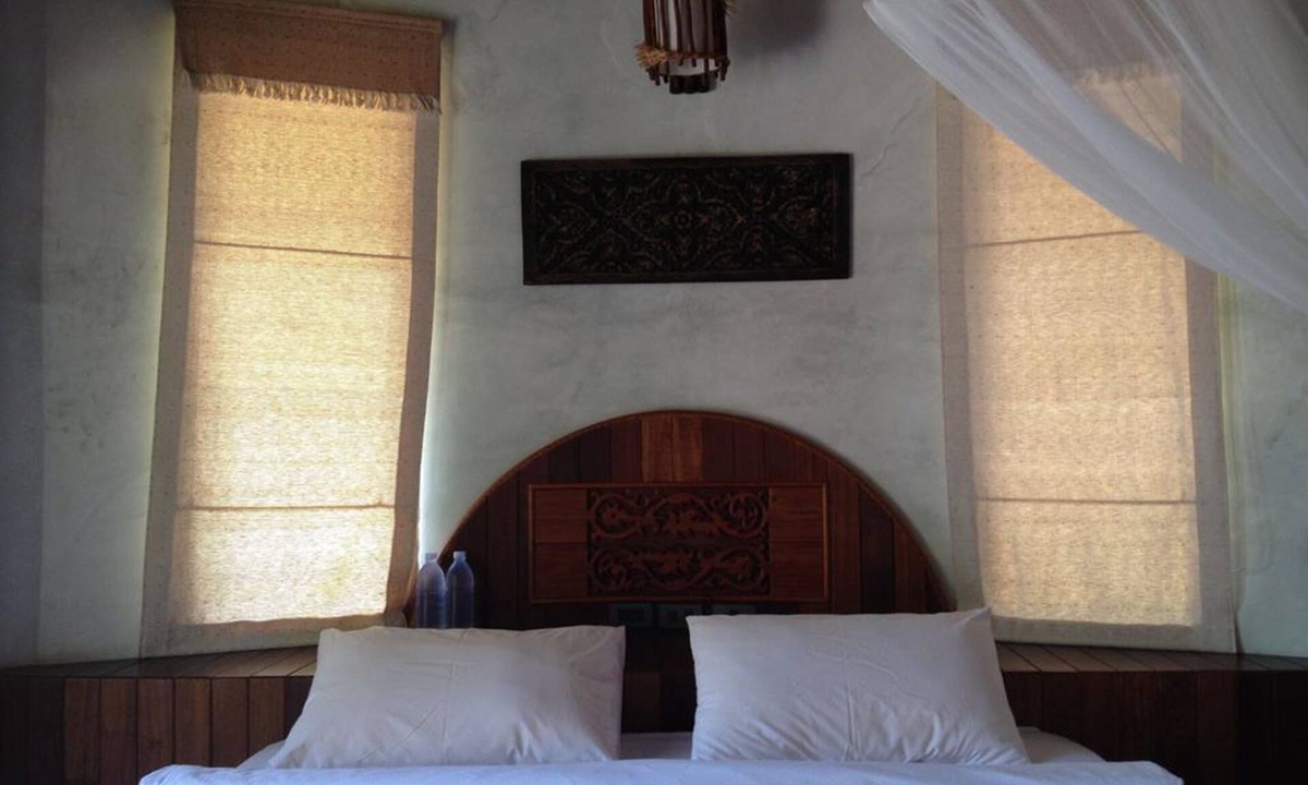Chaloklum Hotel | Malibu Beach Bungalows