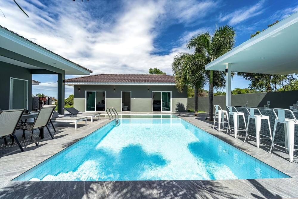 Khao Tao Villa | Modern Pool Villa with 5 Bedrooms (EDO)