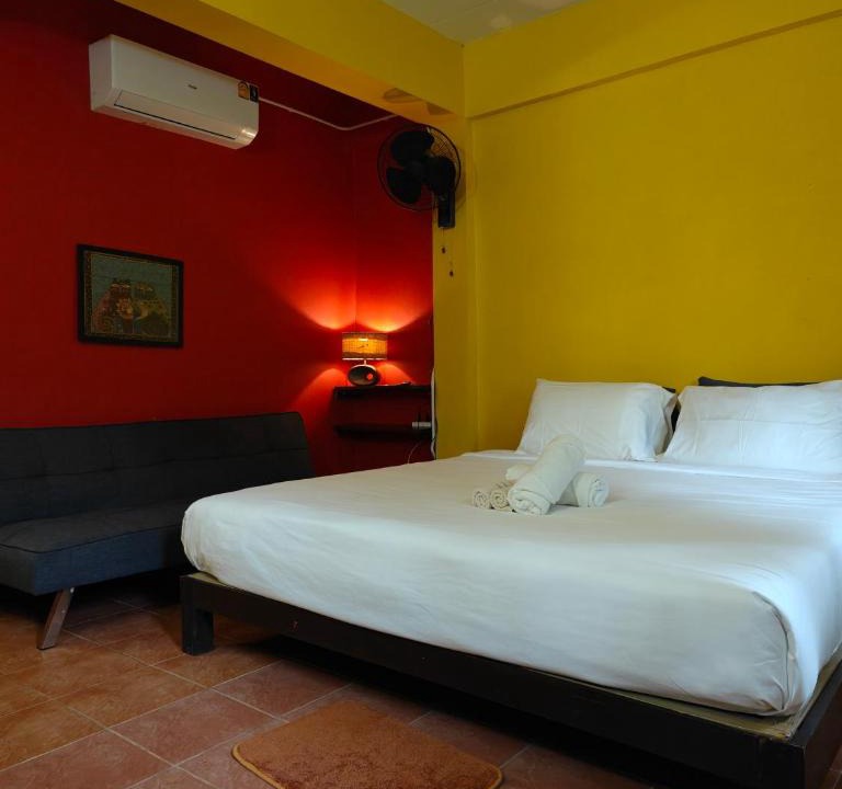 Bai Lan House | Moondance Cottage Inn