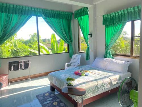 Pak Nam Hotel | Mountain View Hostel - Krabi Airport near Wat ThamSuea