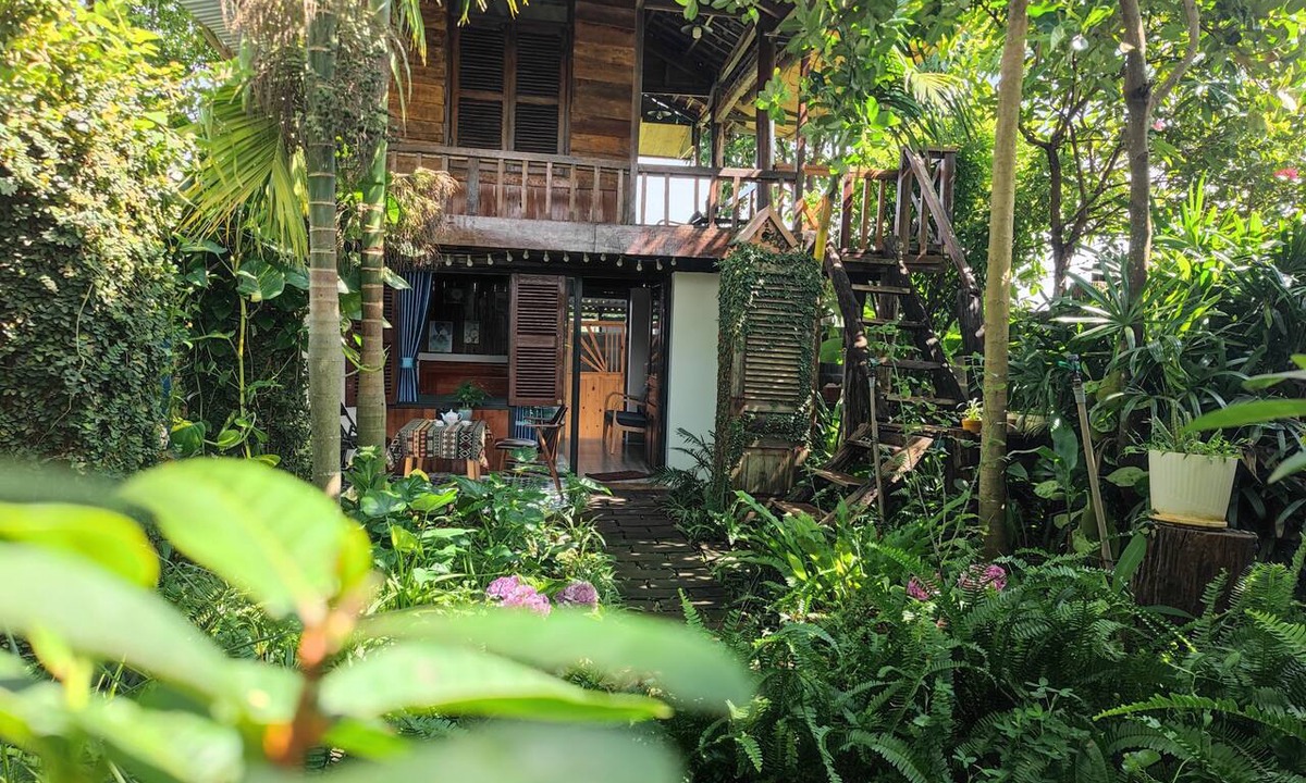 Buon Ma Thuot Ski Chalet | Natural Garden BMT: Không gian nguyên căn riêng tư giữa vườn sinh thái 160m
