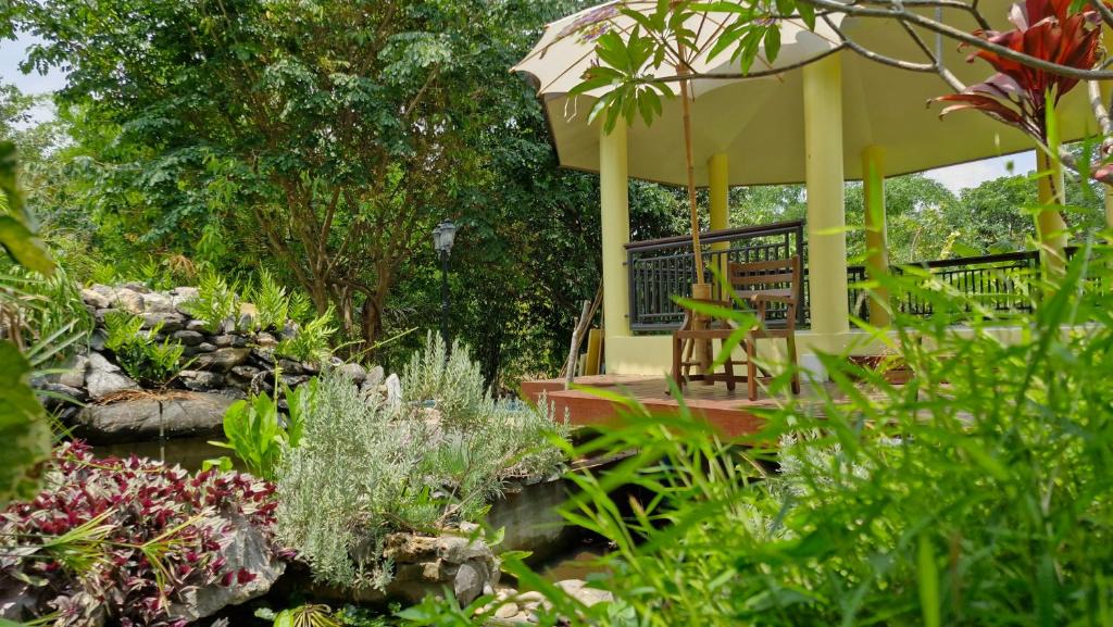 Pak Chong House | Nature's Hideaway Homestay