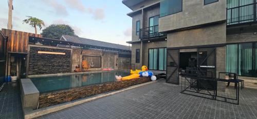 Sattahip Villa | Navy Medic 36 Poolvilla