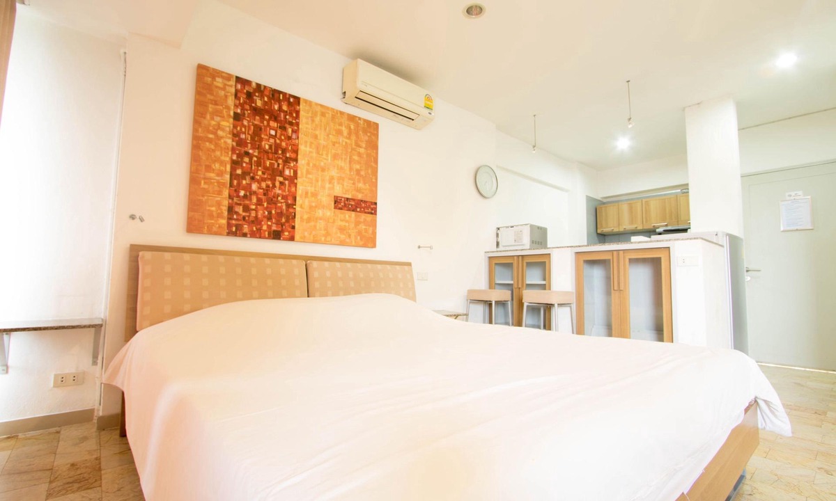 Chang Khlan Apartment | Night Bazaar Road - 40 Sqm - 3rd Floor - Work-From-Home w/Fully Fitted Kitchen