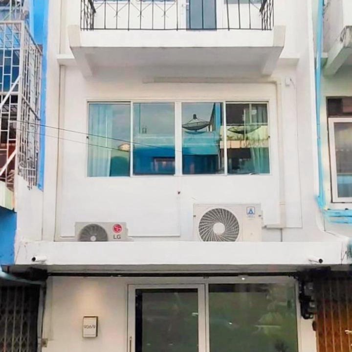 Bang Na Apartment | Nitichai Place, Private Sukhumvit Townhome 8PAX