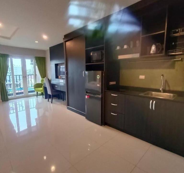Pratumnak Hill Apartment | NNA 30 Sqm Studio Beach 700 m
