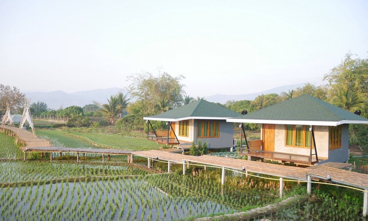 Ban Luang Hotel | Nok Chan Mee Na