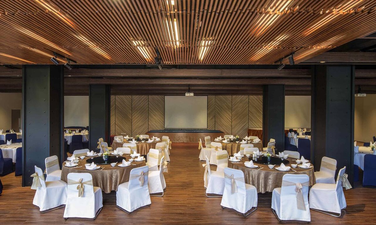 Nong Bon Hotel | Novotel Bangkok Bangna