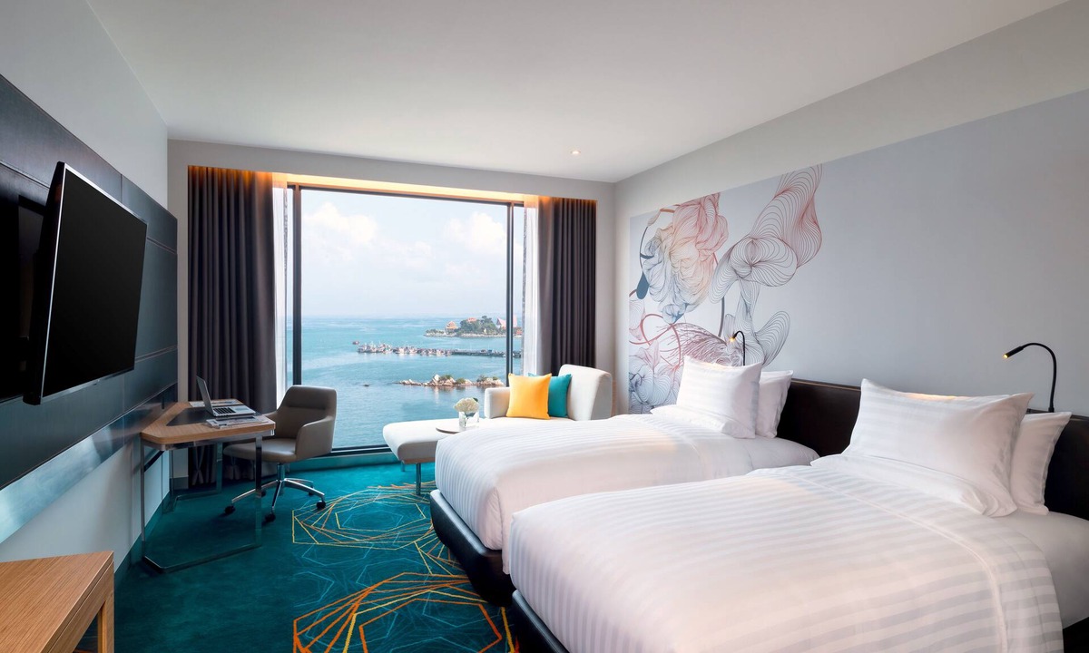 Tha Thaewawong Hotel | Novotel Marina Sriracha