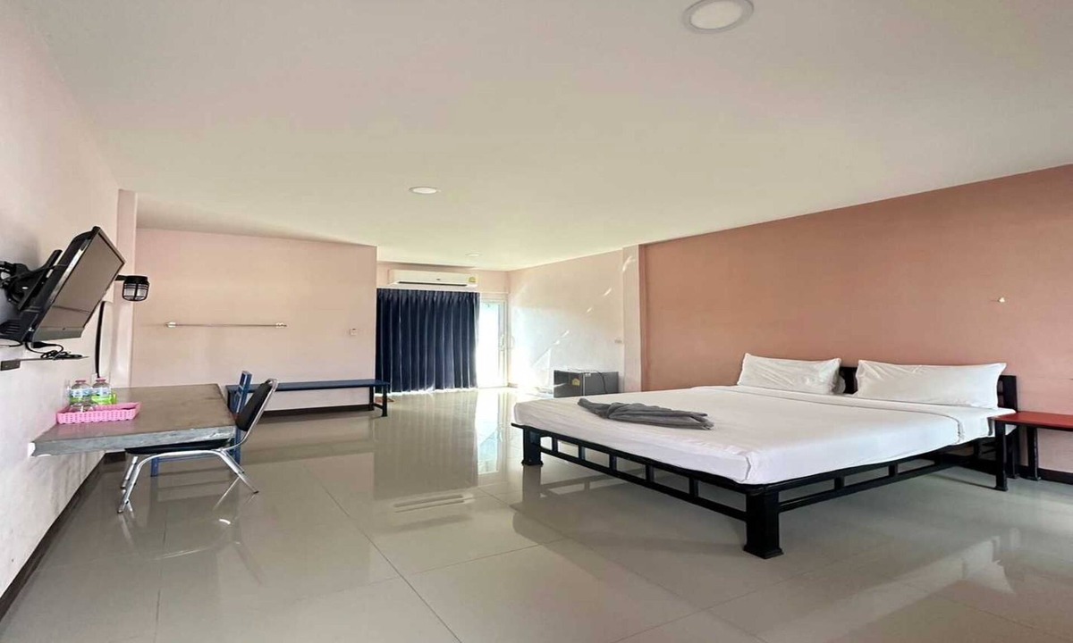 Sakon Nakhon Hotel | OYO 75467 Baan Siripornchai 2