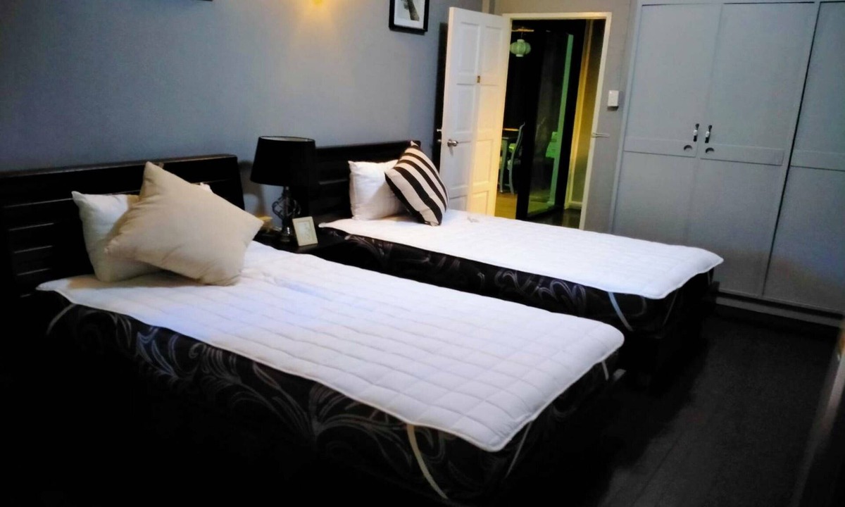 Lat Yao House | OYO 857 42 Loft Bed and Breakfast