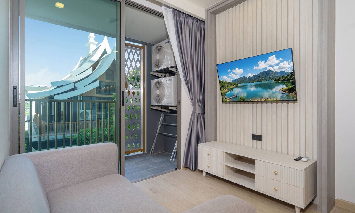 Laguna Apartment | Ozone 1BR Signature Junior Suite