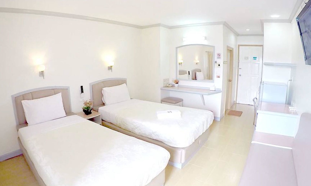 Nakhon Sawan Hotel | P.A. Place Hotel