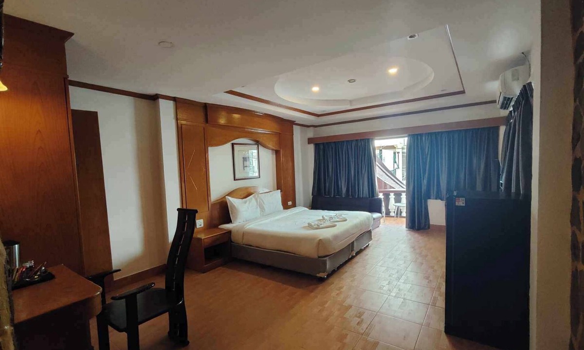 Patong Hotel | Patong Rockshore