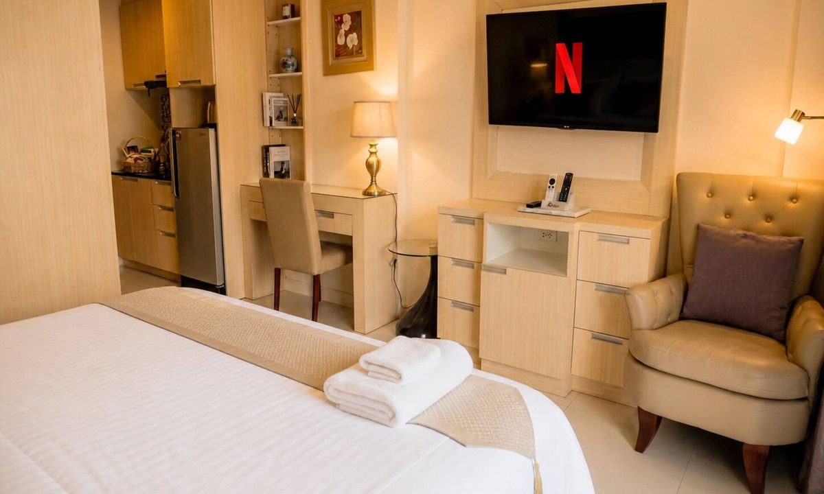 Pratumnak Hill Apartment | Pattaya studio - ideally located at Jomtien Beach
