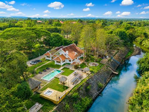 Cho Lae Villa | Ping Dara Pool Villa Party