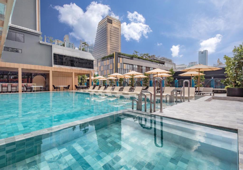 Nana Hotel | Pipa Bangkok Sukhumvit 11 by Kingston Hotels