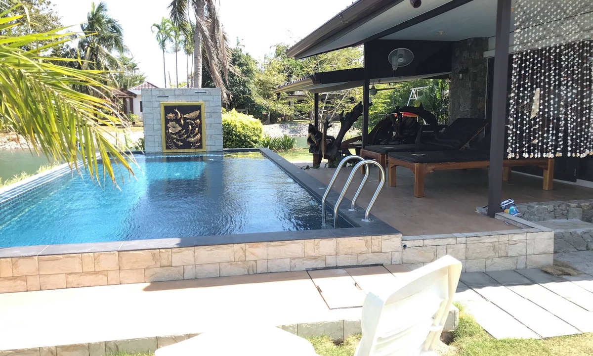 Kram Villa | Pool villa with 3 bedrooms 7 can sleep by a river 100m to the beach