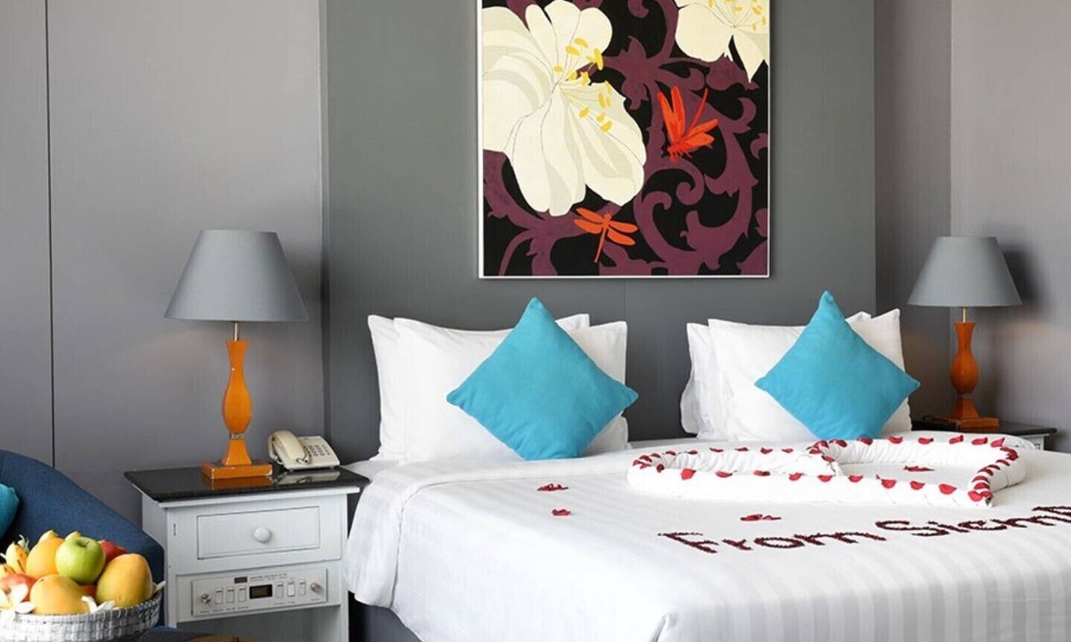 Downtown Siem Reap Villa | Prestigious ROMANTIC GETAWAY