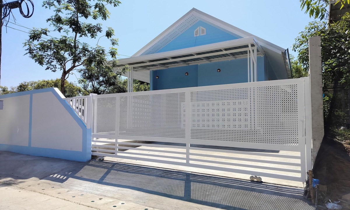 Kalasin House | Private house Muji style in town 5 minutes from the Department store.