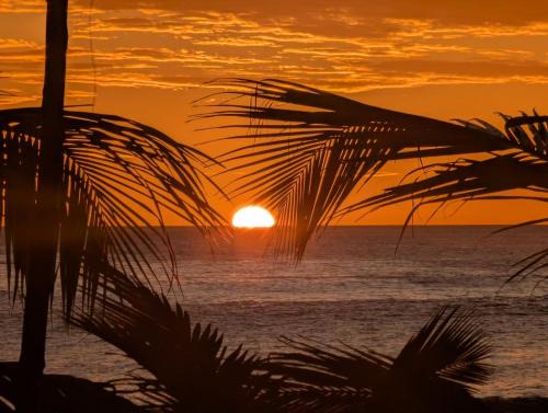 Las Penitas House | Quiet Beach House, 3-Min Walk to Ocean w AC and Parking